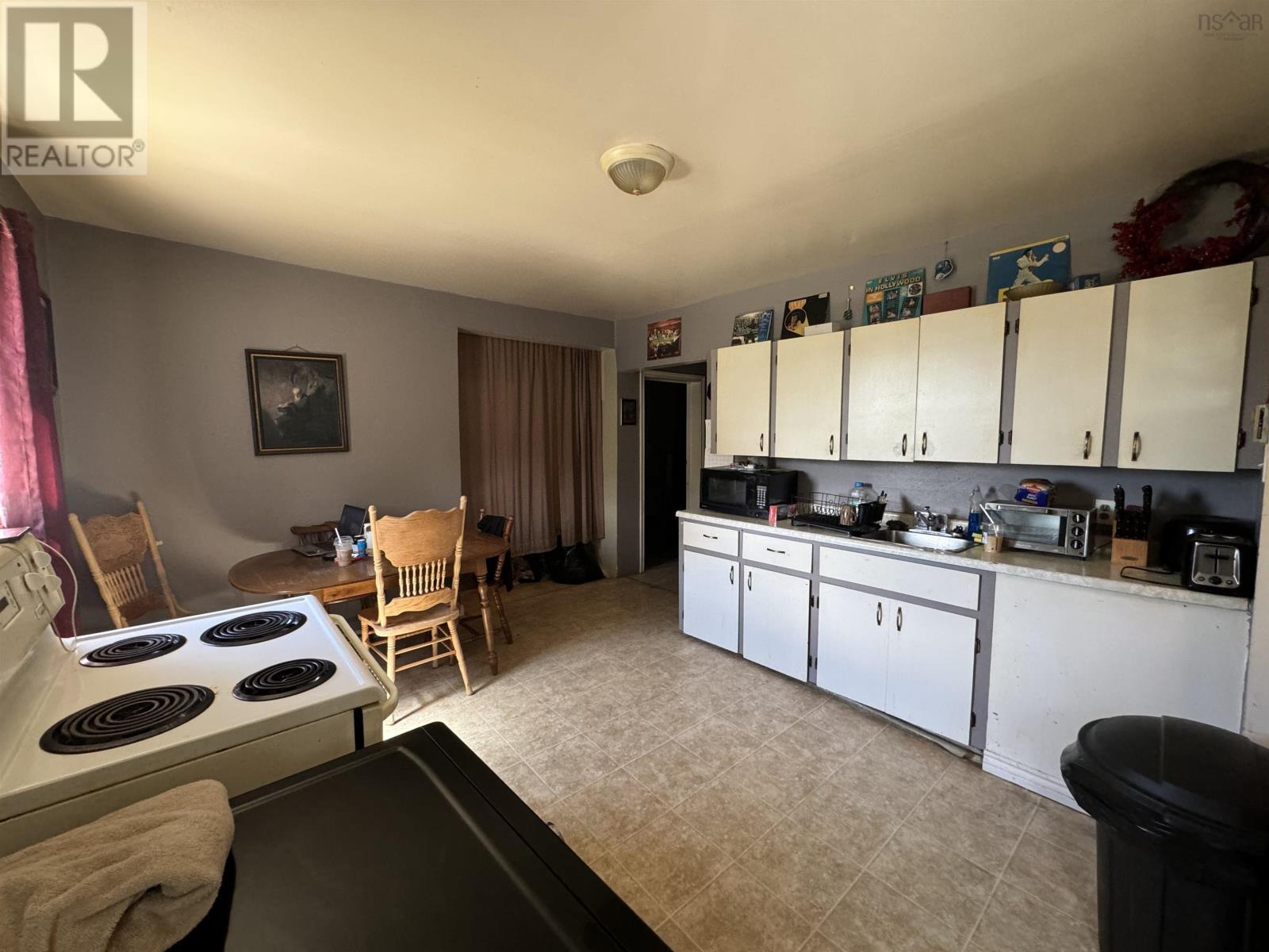 Property 14 of 15 of 71 Brook Street