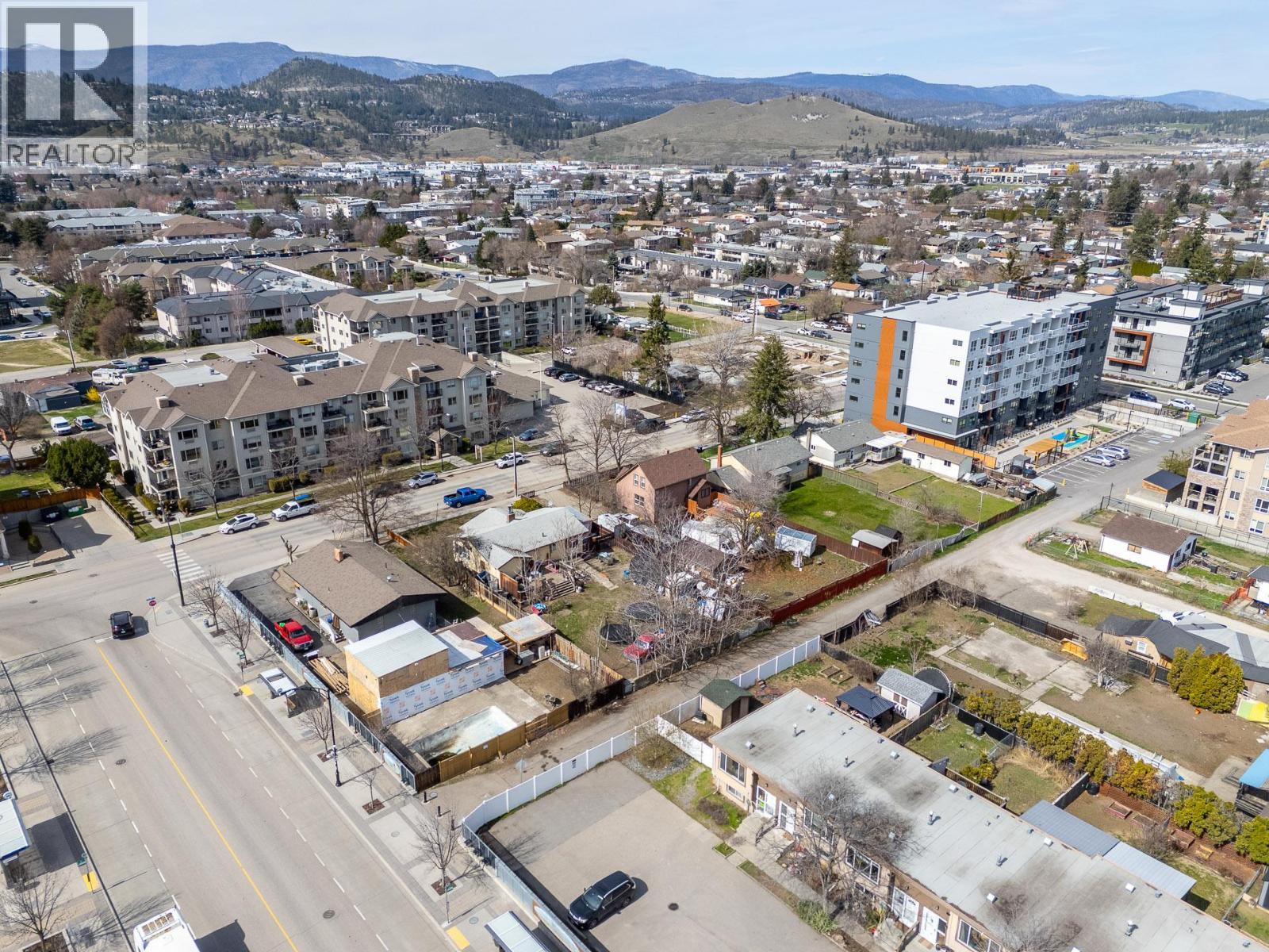 225 DOUGALL ROAD N - 13