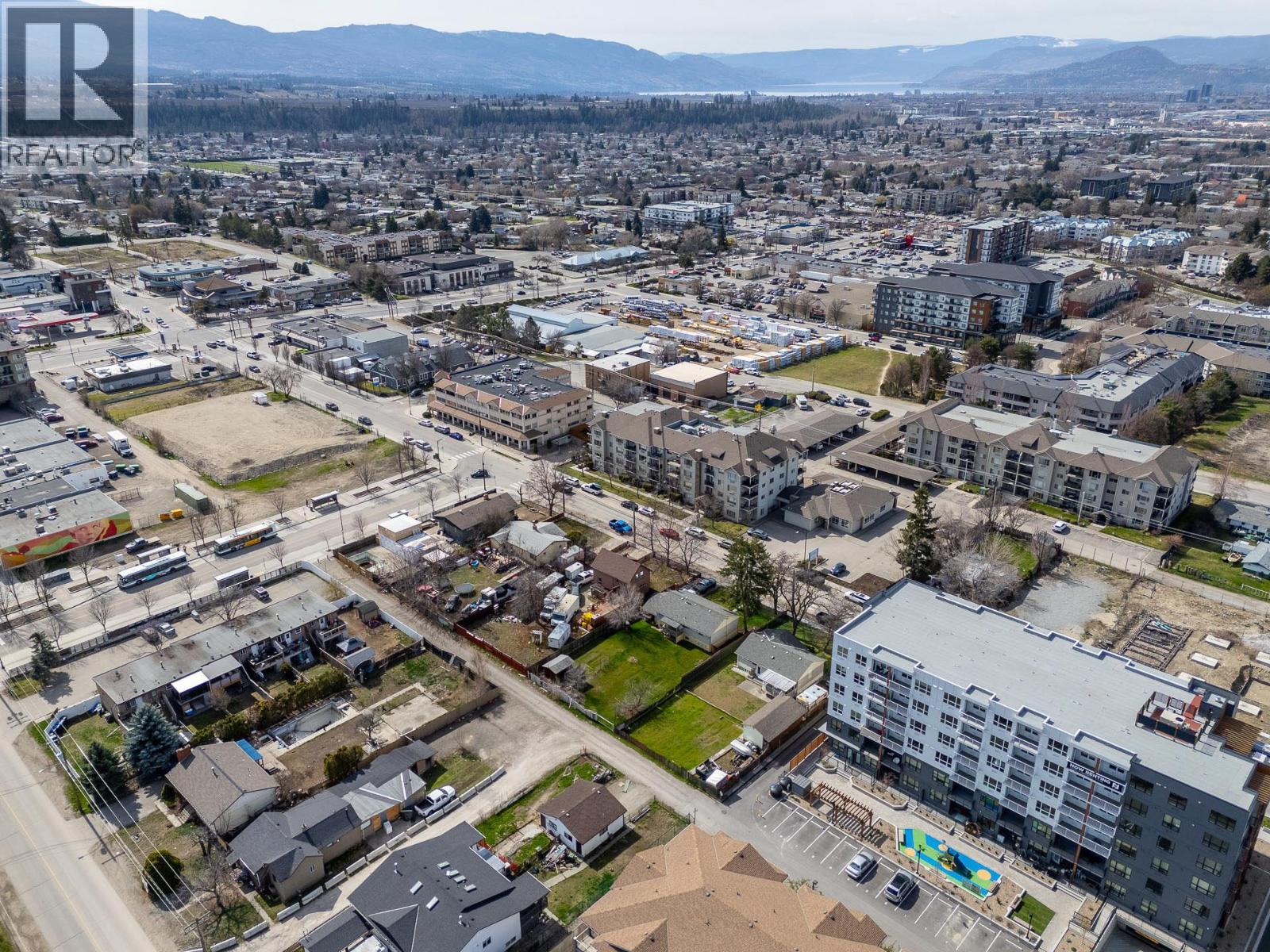 225 DOUGALL ROAD N - 10