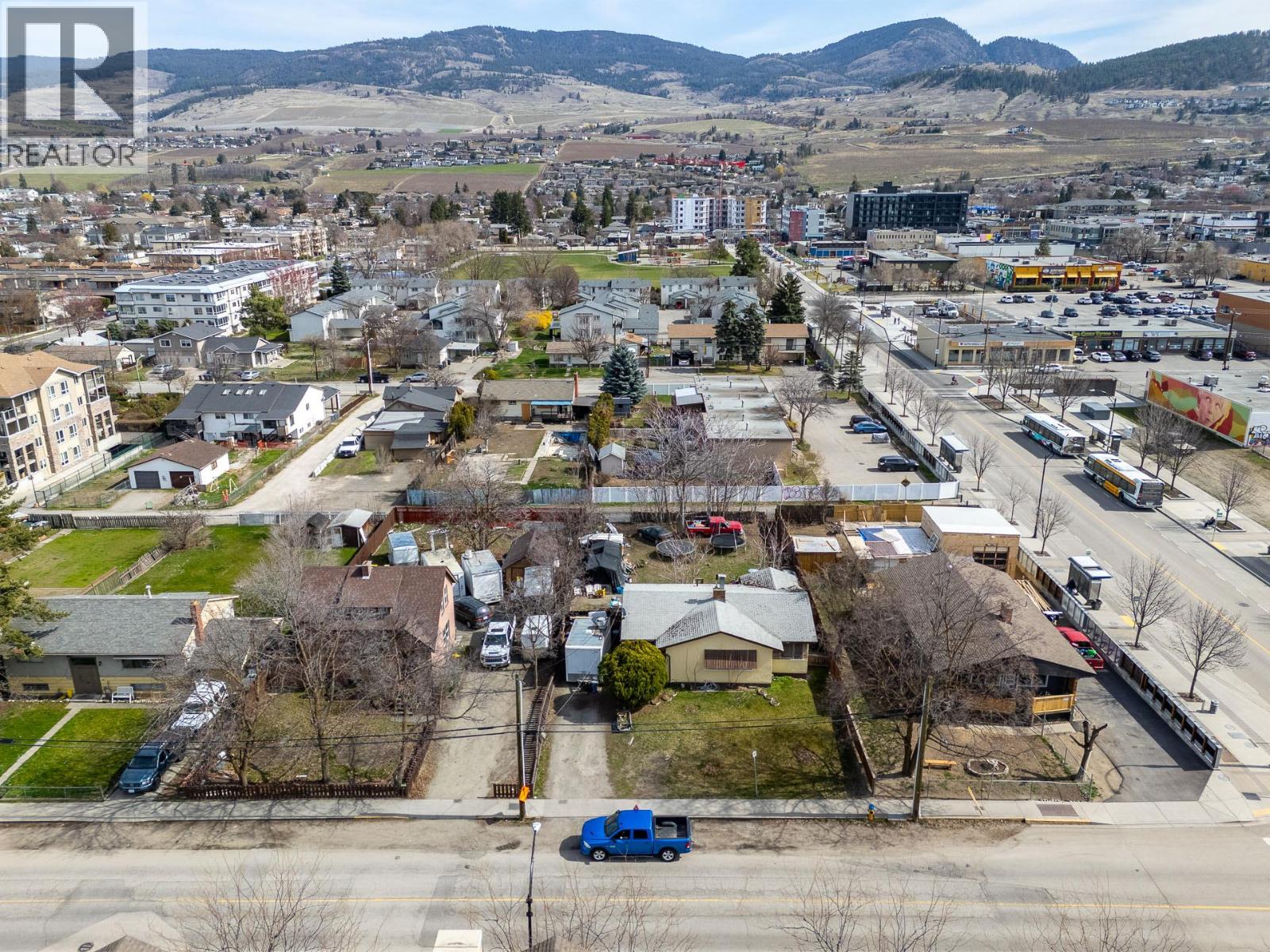 235 DOUGALL ROAD N - 17