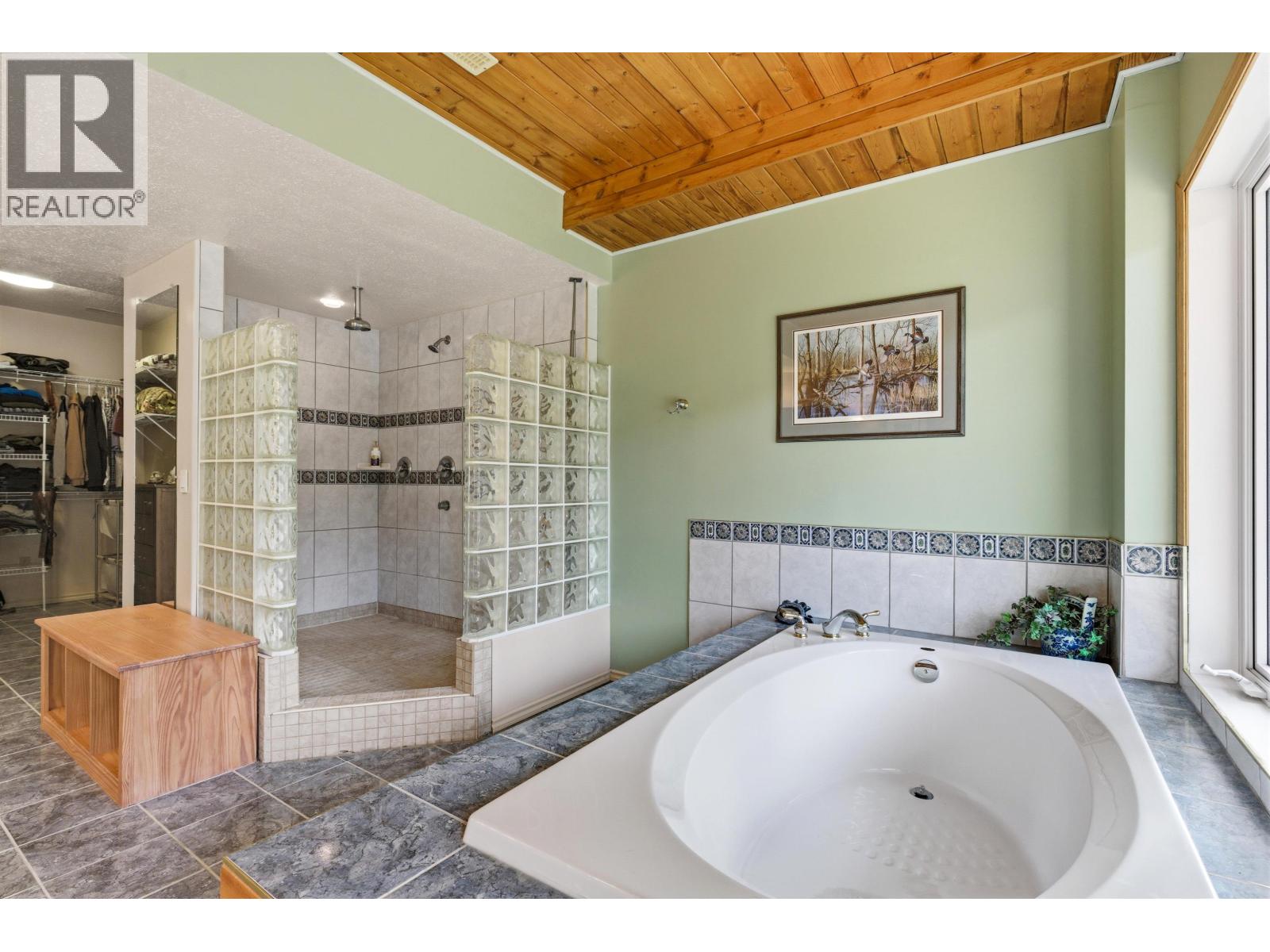 3028 DE SOUS MOUNTAIN ROAD - 32