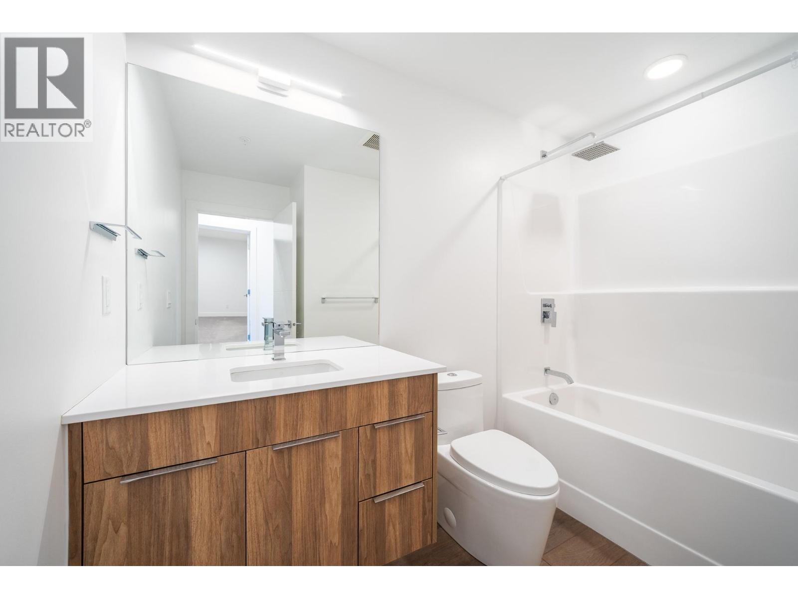 3642 Mission Springs Drive Unit# 204 Lot# 140, Kelowna