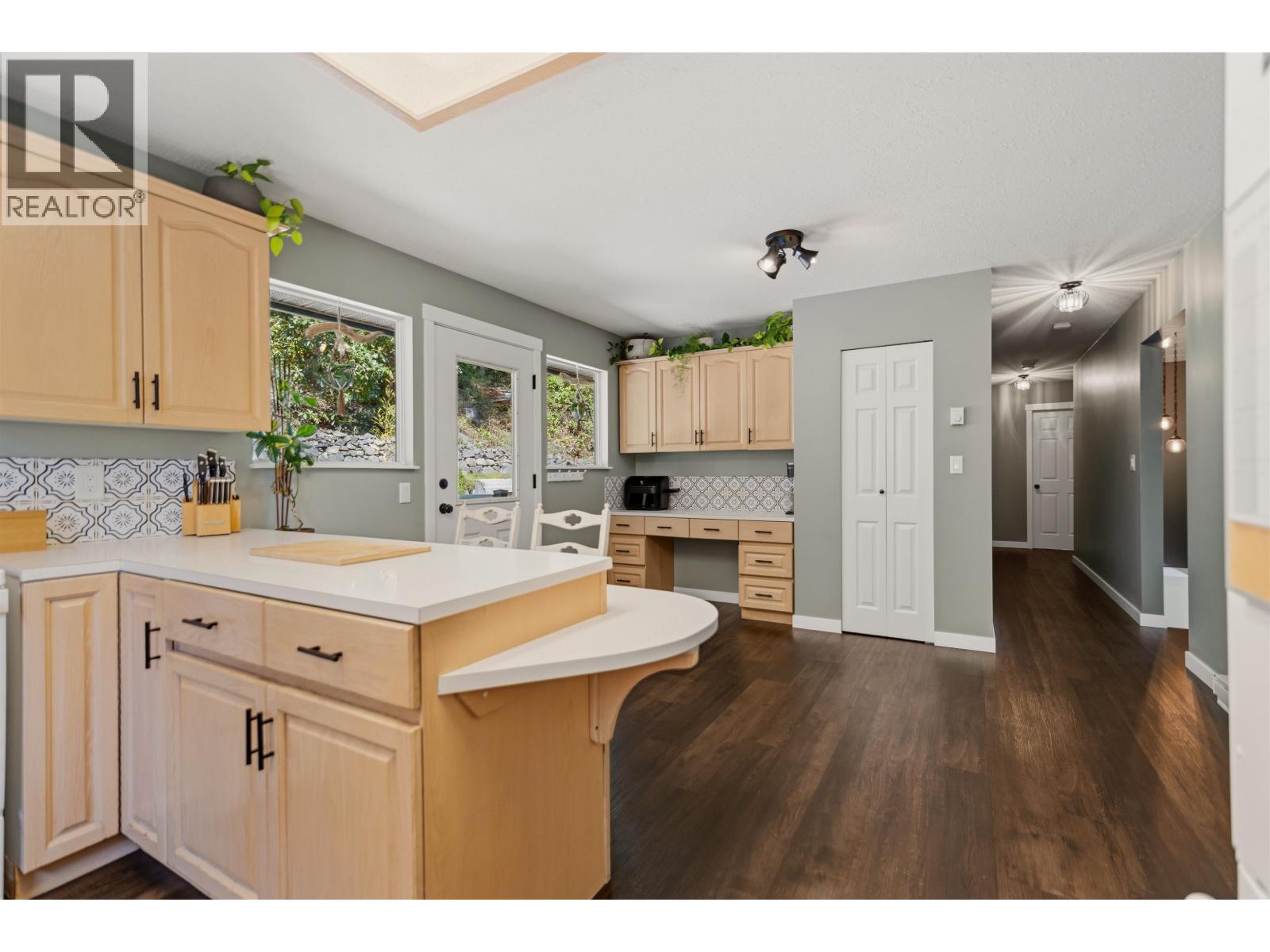 5549 SANS SOUCI ROAD, Halfmoon Bay