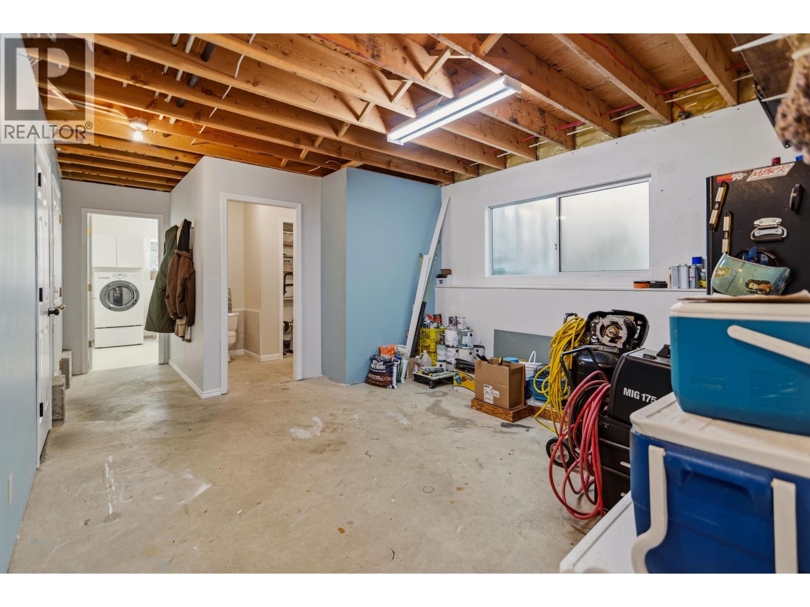 5549 SANS SOUCI ROAD, Halfmoon Bay