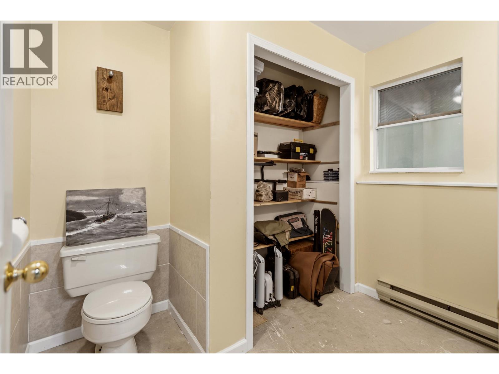 5549 SANS SOUCI ROAD, Halfmoon Bay