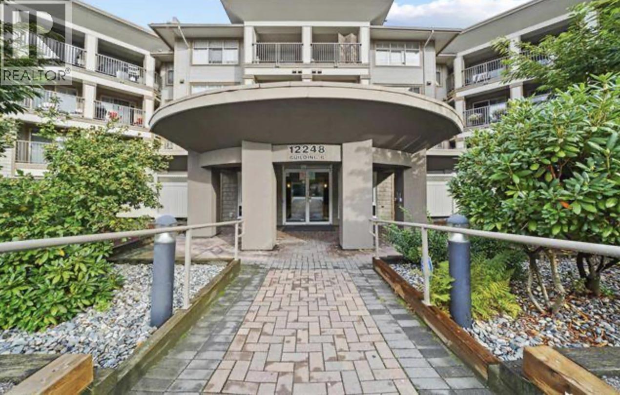 416 12238 224 ST - main photo