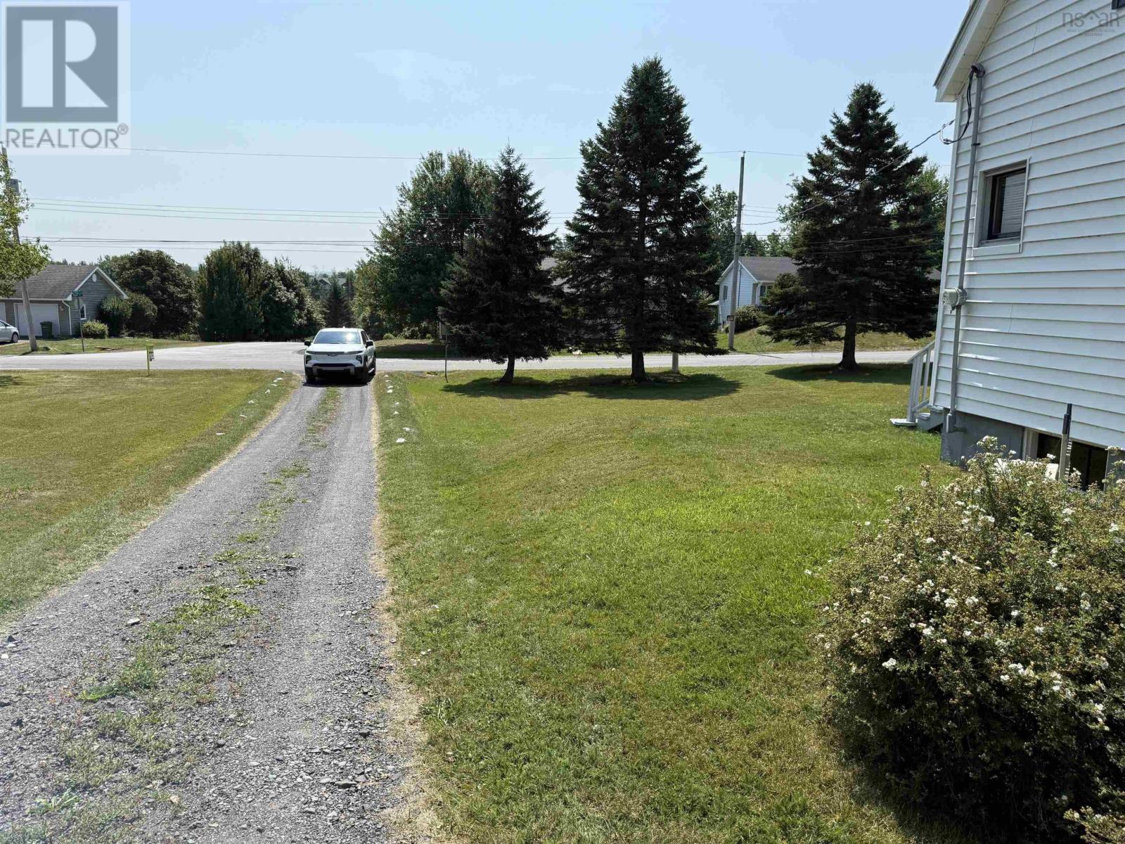 473 WILLOW AVENUE - 23