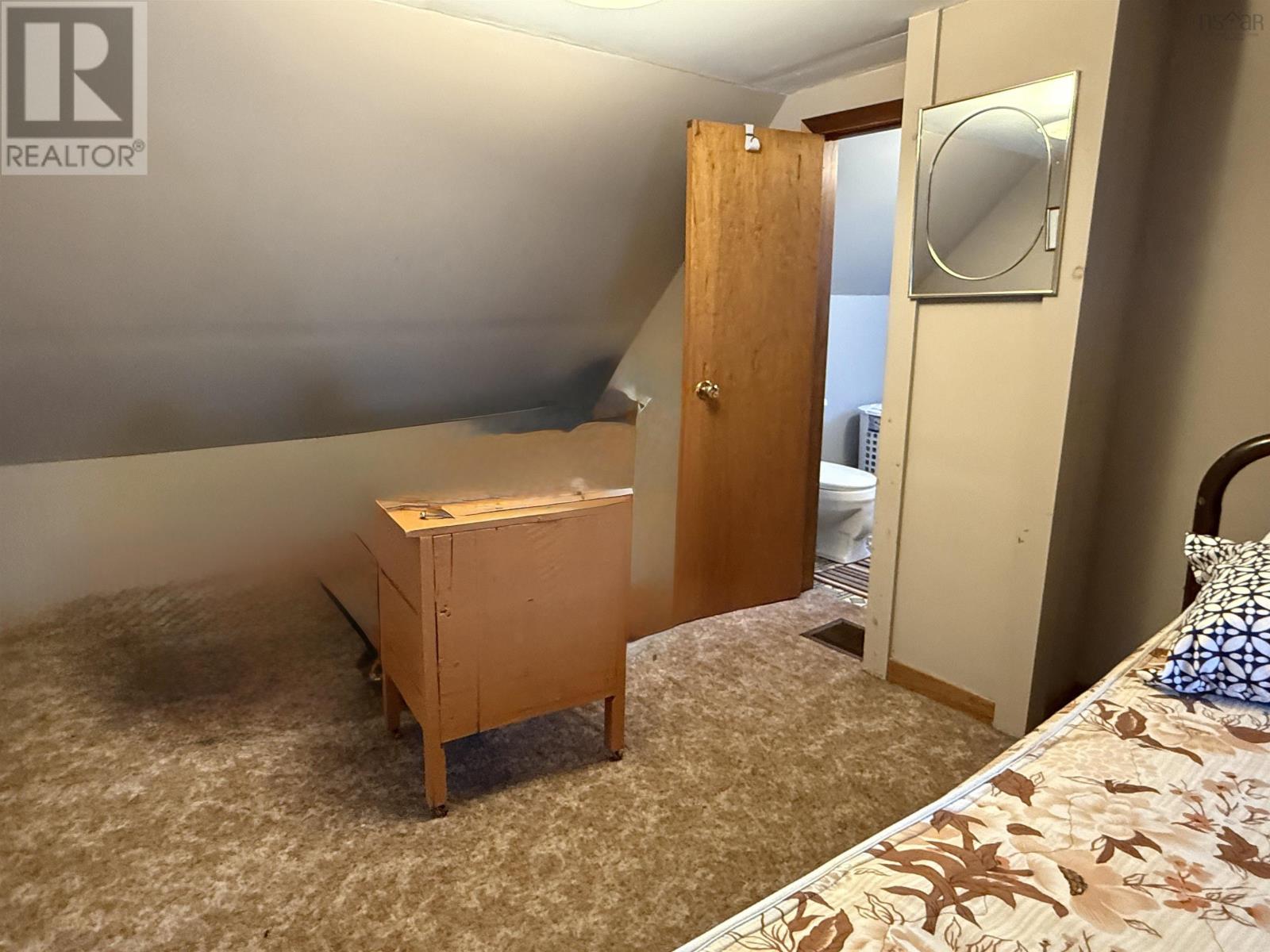 473 WILLOW AVENUE - 36
