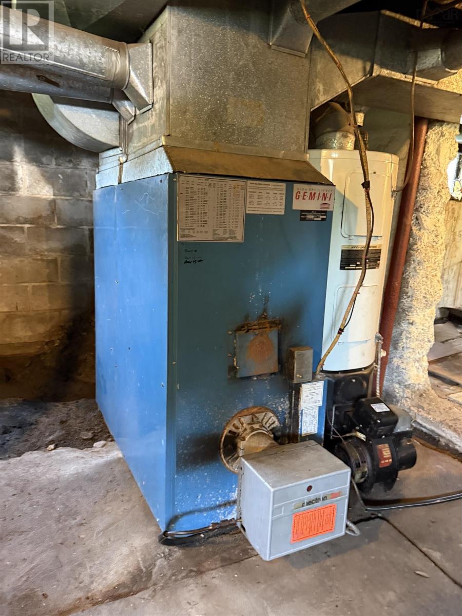 Property 14 of 49 of 473 Willow Avenue