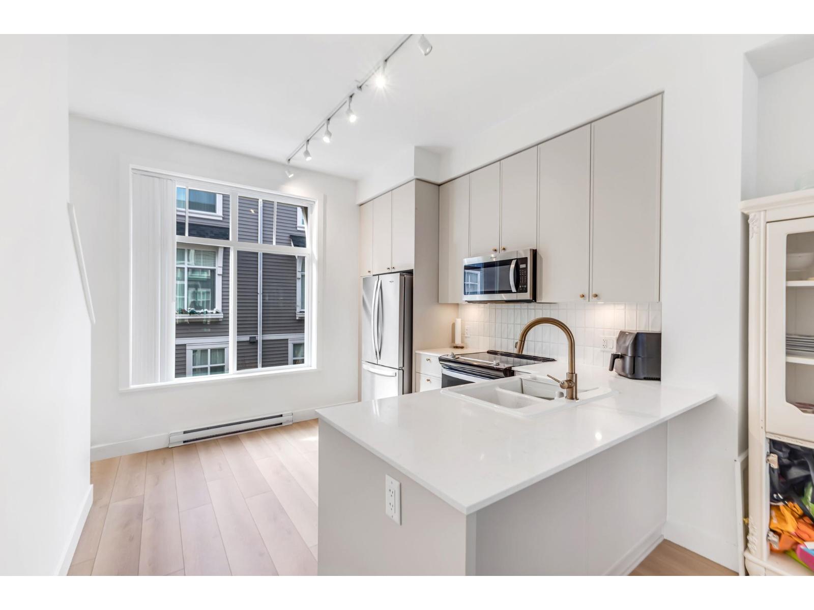 42 14151 58A AVENUE, Surrey