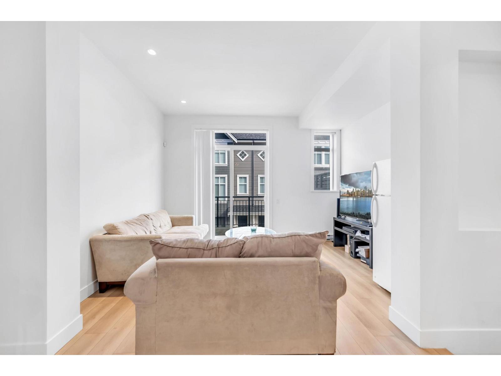 42 14151 58A AVENUE, Surrey