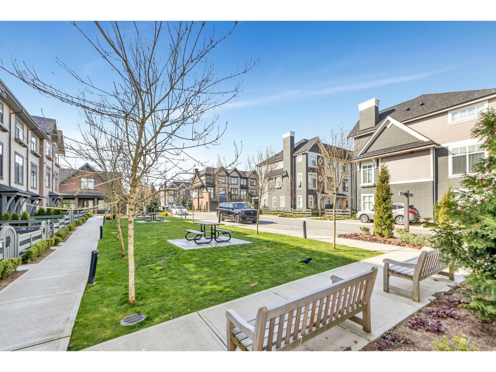 42 14151 58A AVENUE, Surrey