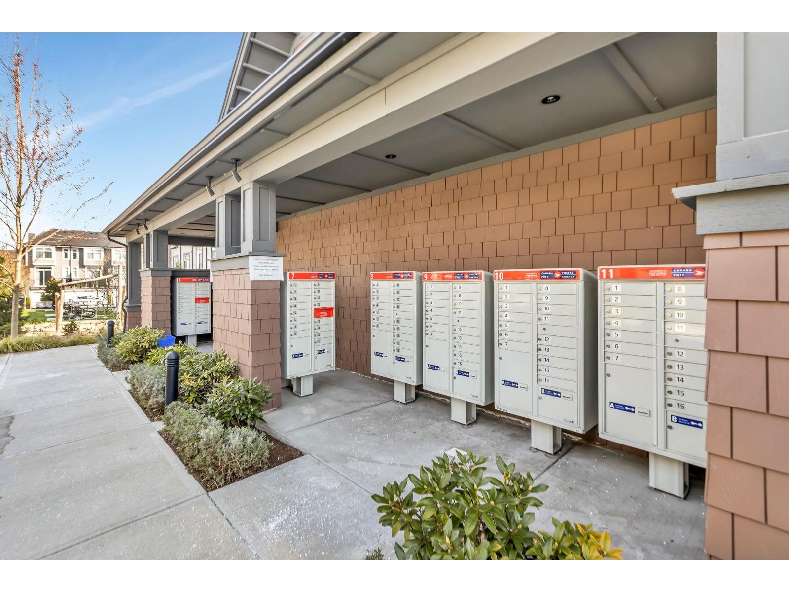 42 14151 58A AVENUE, Surrey