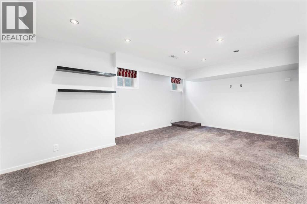 Single Family House for Sale in    Avenue SW South Calgary Calgary 