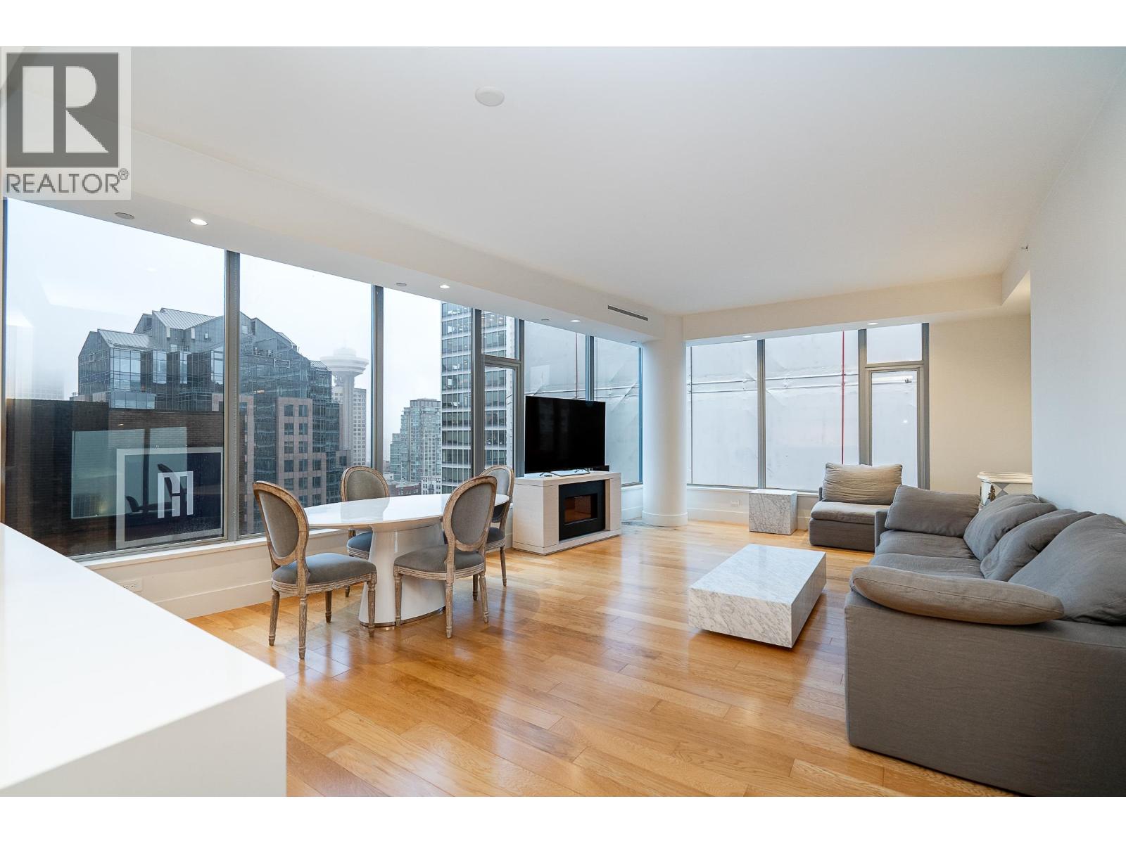 1803 667 HOWE Street - photo 2