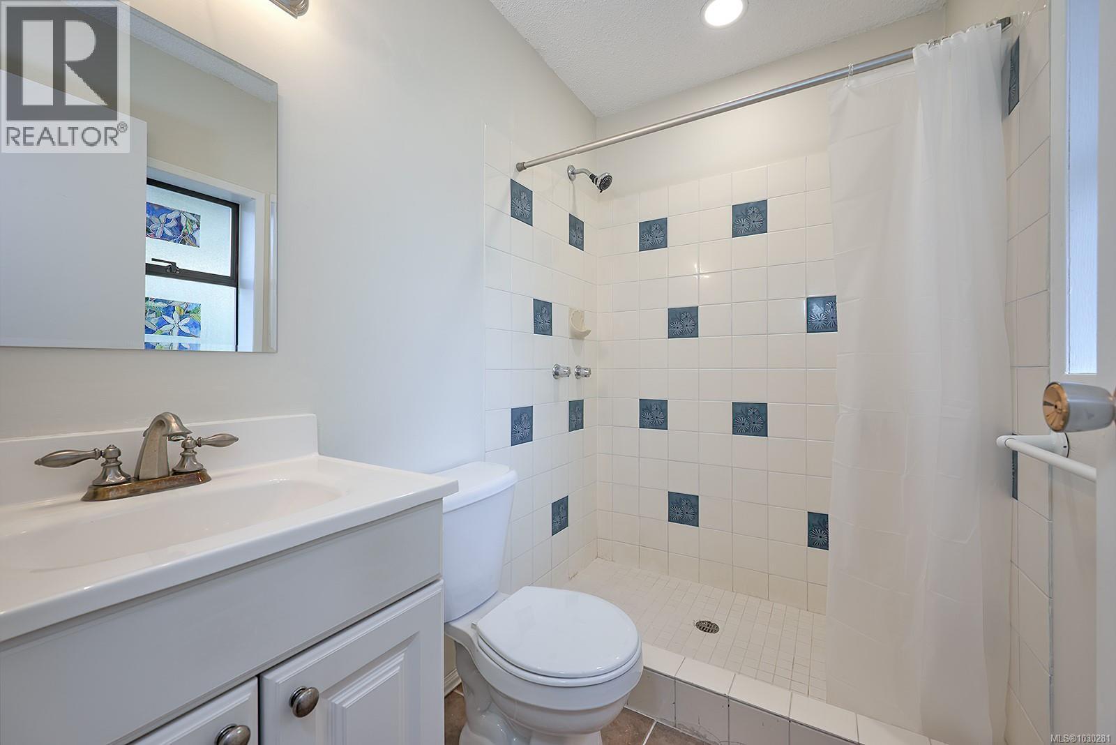 519 ASPEN Ave, Qualicum Beach