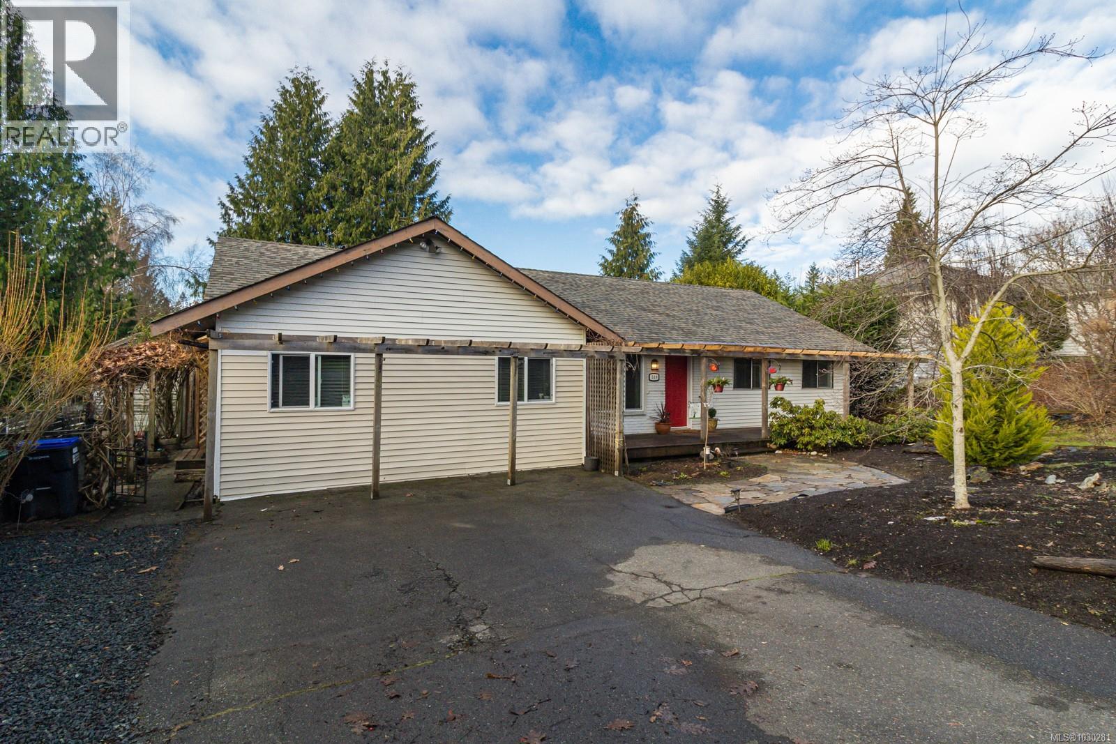 519 ASPEN Ave, Qualicum Beach