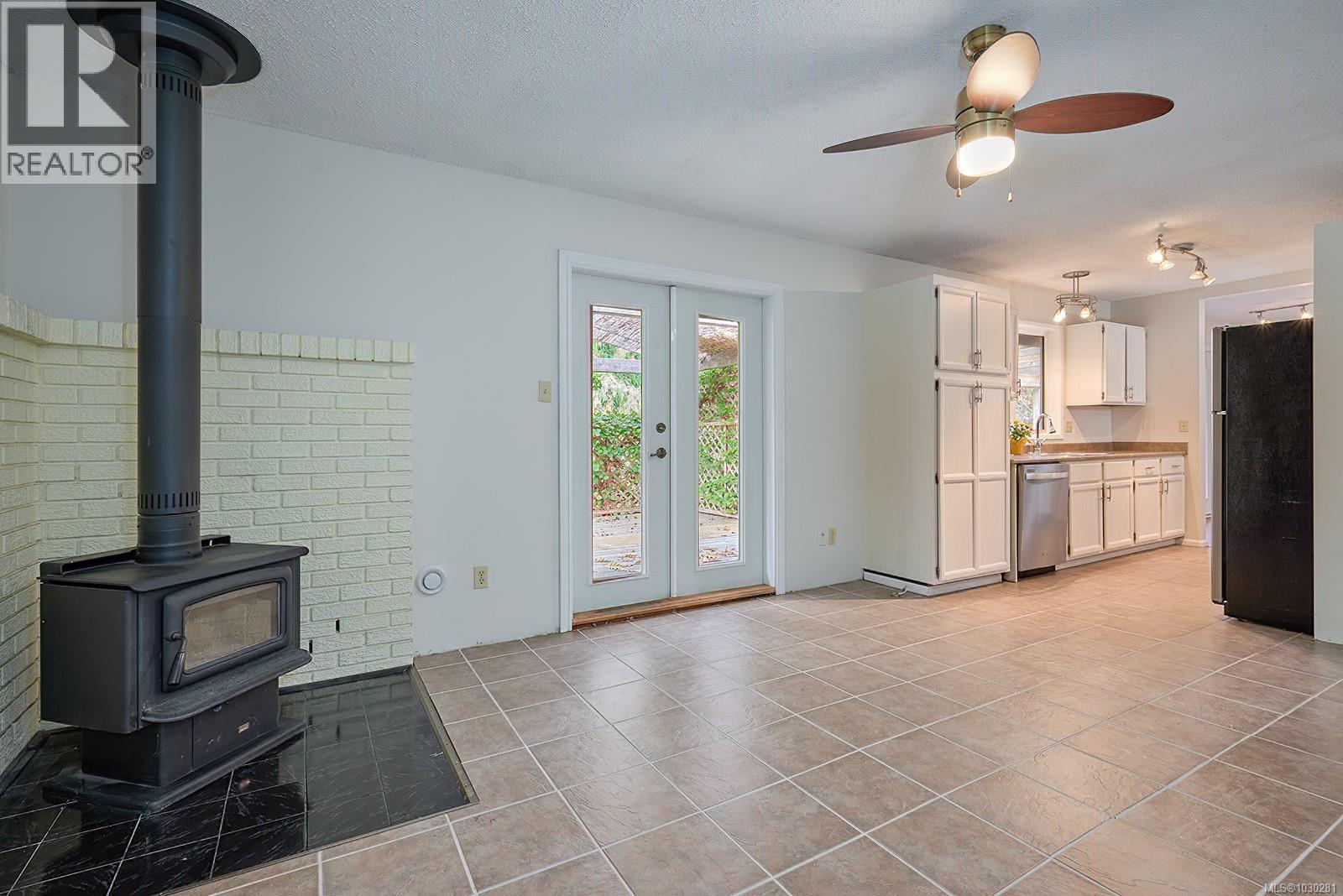 519 ASPEN Ave, Qualicum Beach