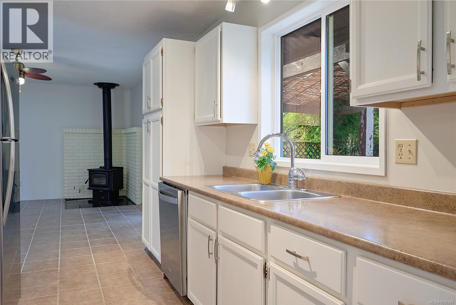 519 ASPEN Ave, Qualicum Beach