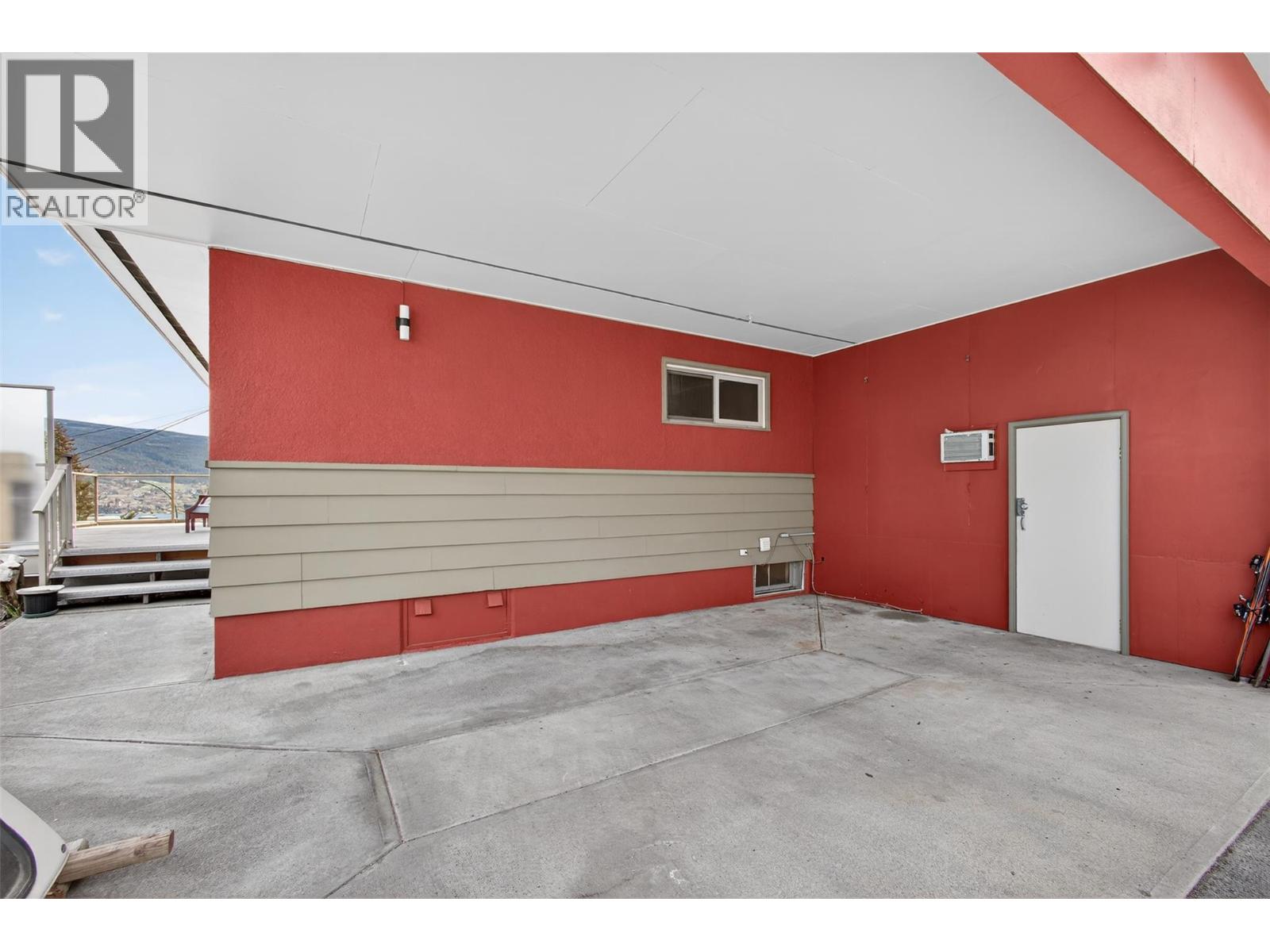  13006 Bristow Road, Summerland