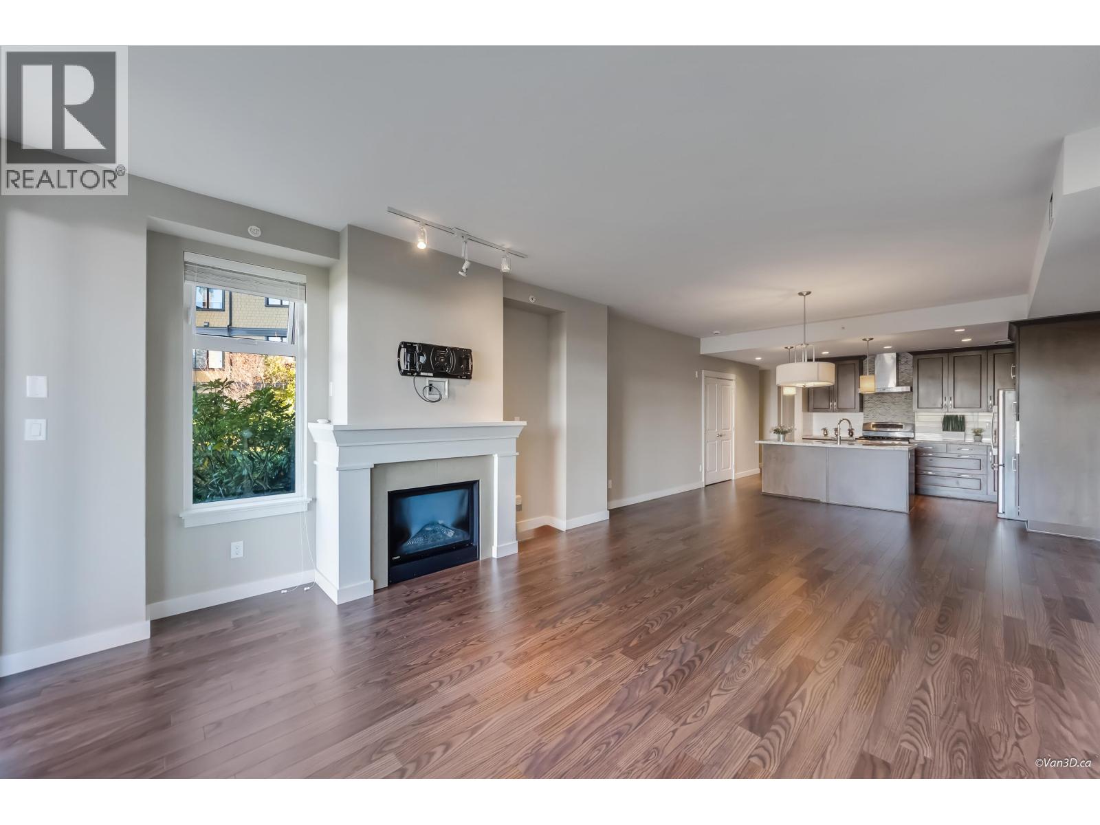 112 5055 SPRINGS BOULEVARD, Tsawwassen