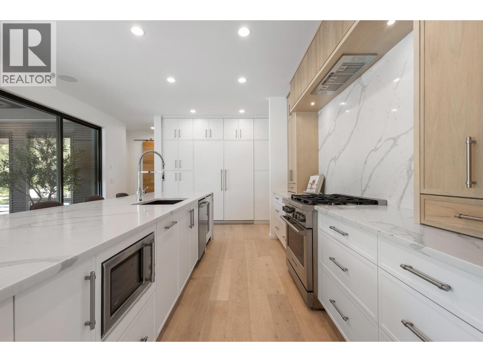 492 Knowles Road, Kelowna