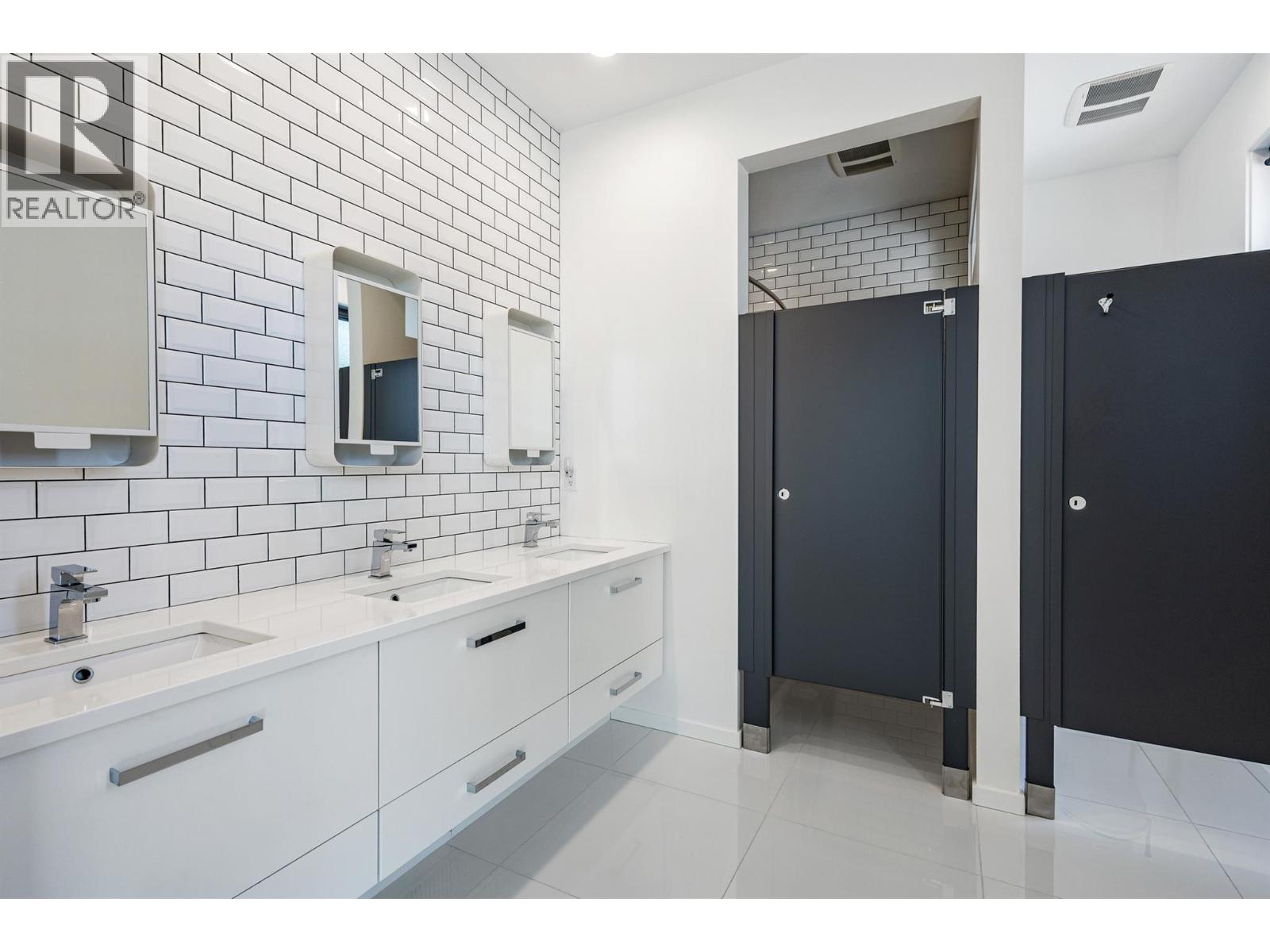 492 Knowles Road, Kelowna