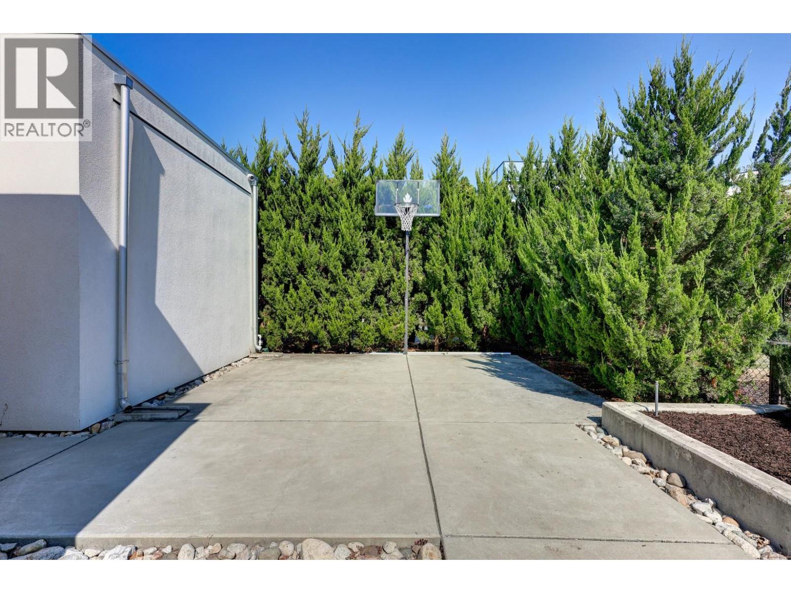 492 Knowles Road, Kelowna