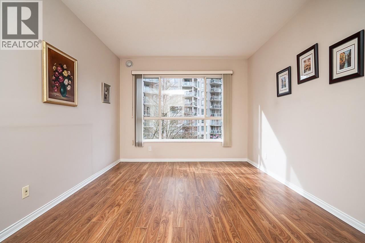 313 3098 GUILDFORD WAY, Coquitlam