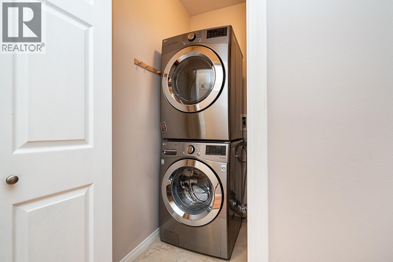 313 3098 GUILDFORD WAY, Coquitlam