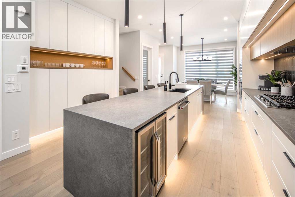 Single Family House for Sale in   Avenue NE Renfrew Calgary 