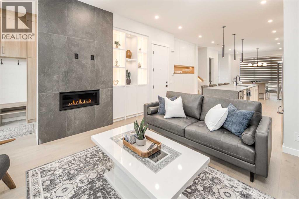 Single Family House for Sale in   Avenue NE Renfrew Calgary 