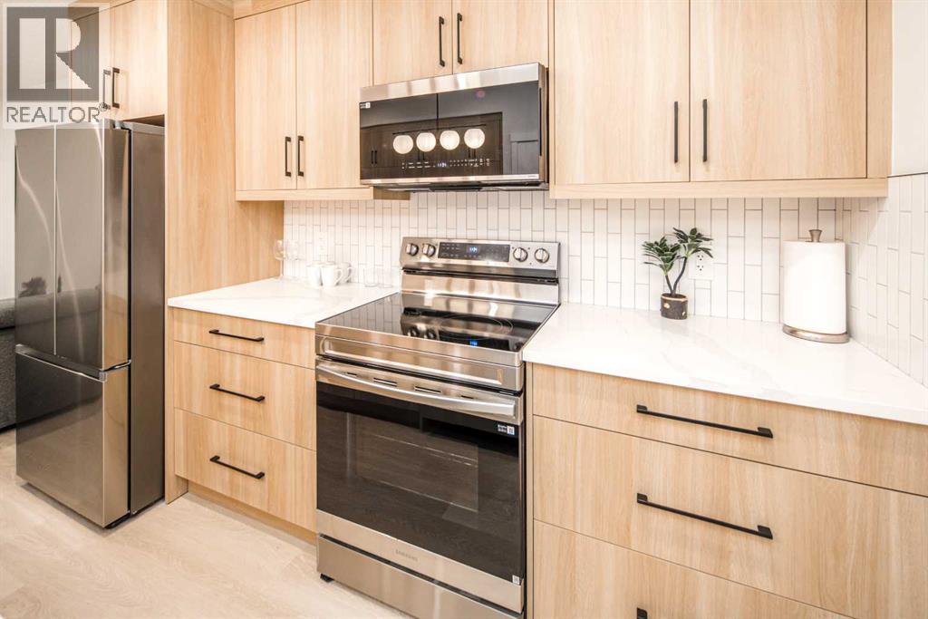 Single Family House for Sale in   Avenue NE Renfrew Calgary 