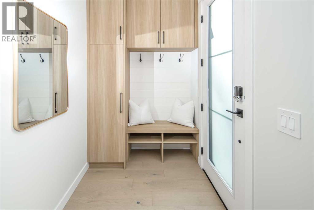 Single Family House for Sale in   Avenue NE Renfrew Calgary 