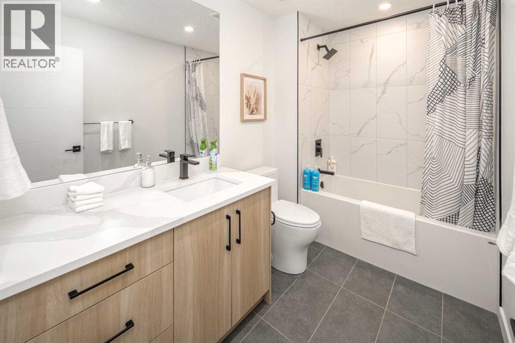 Single Family House for Sale in   Avenue NE Renfrew Calgary 