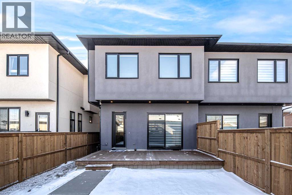 Single Family House for Sale in   Avenue NE Renfrew Calgary 