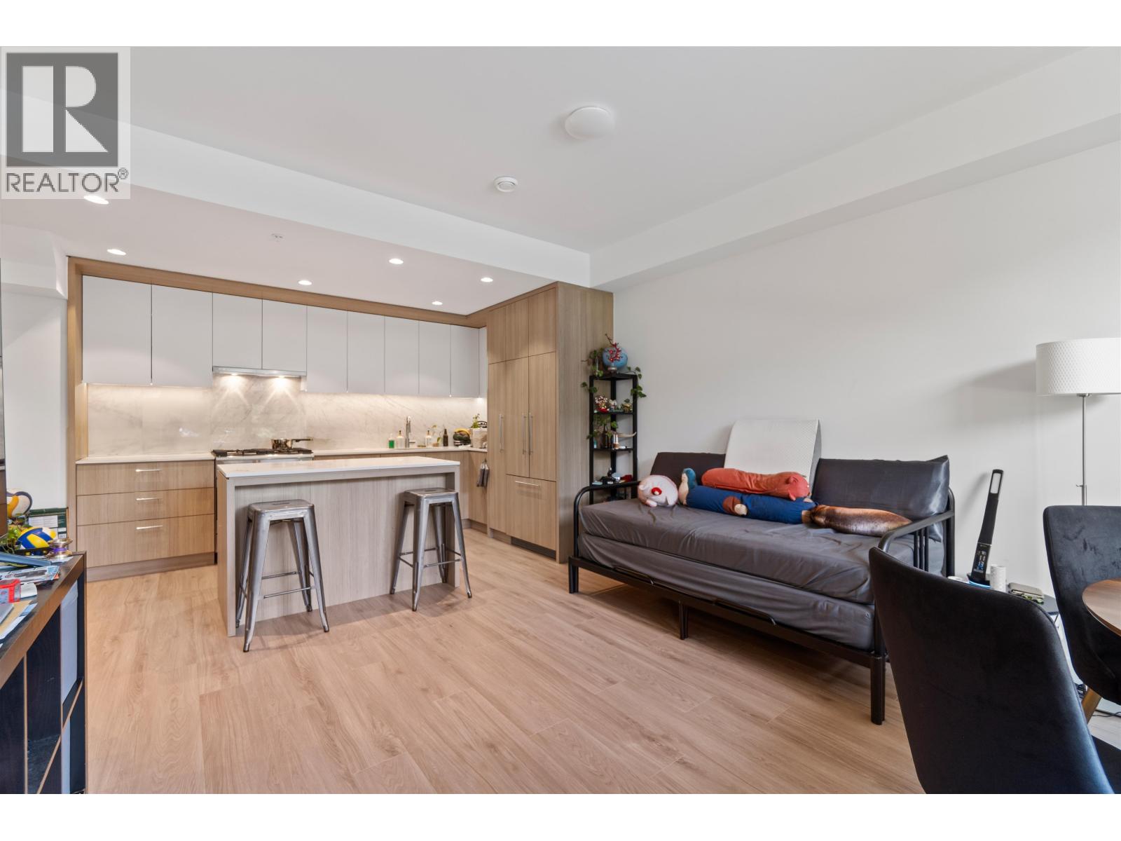 114 6085 IRMIN STREET, Burnaby