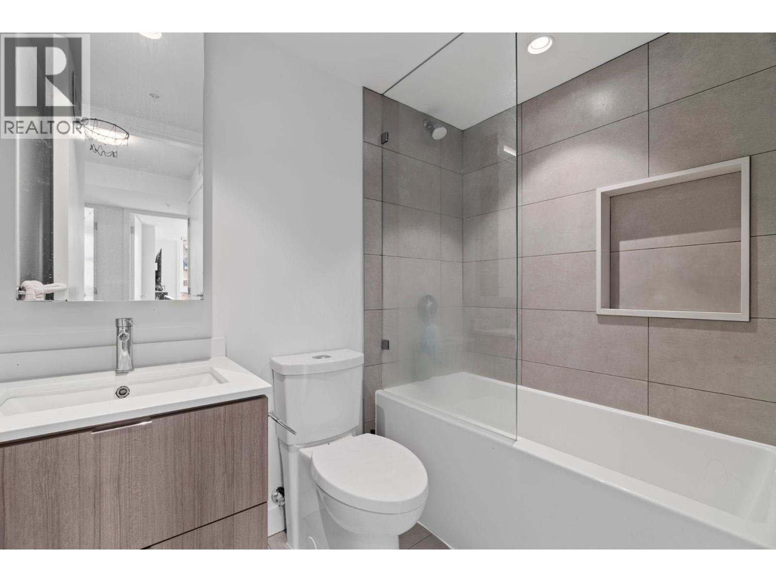 114 6085 IRMIN STREET, Burnaby