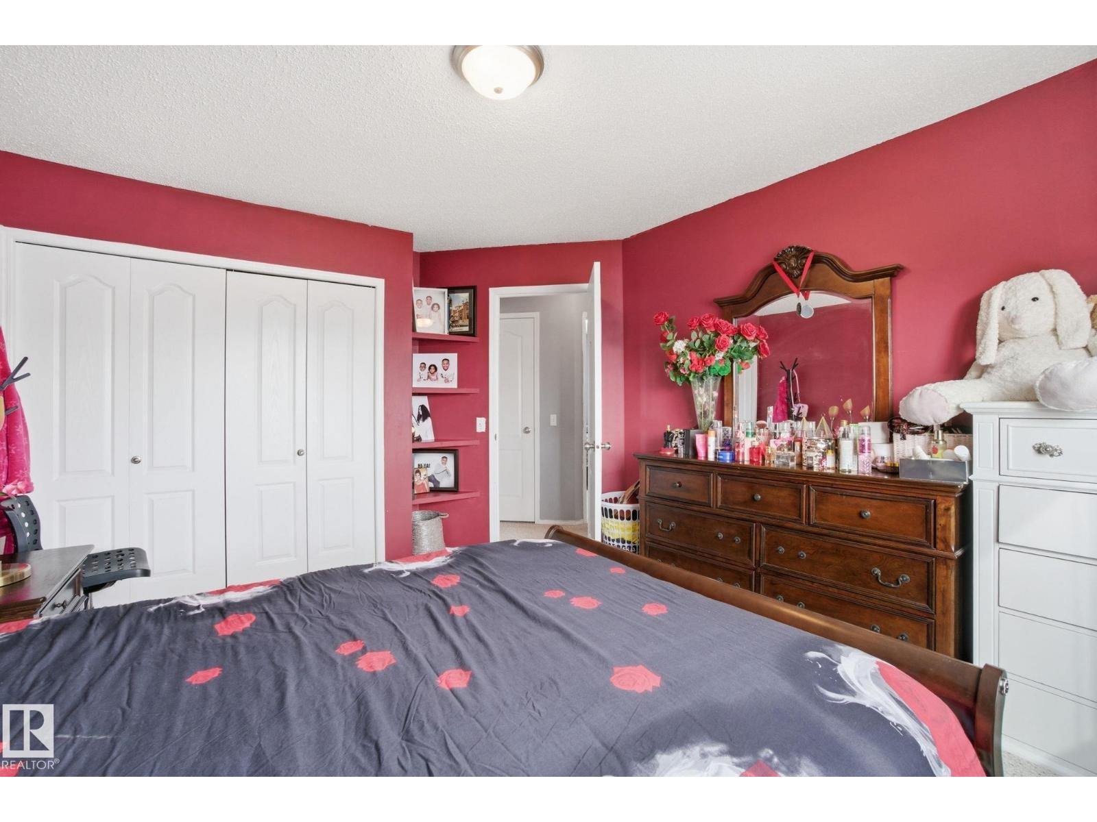 15736 141 ST NW, Edmonton