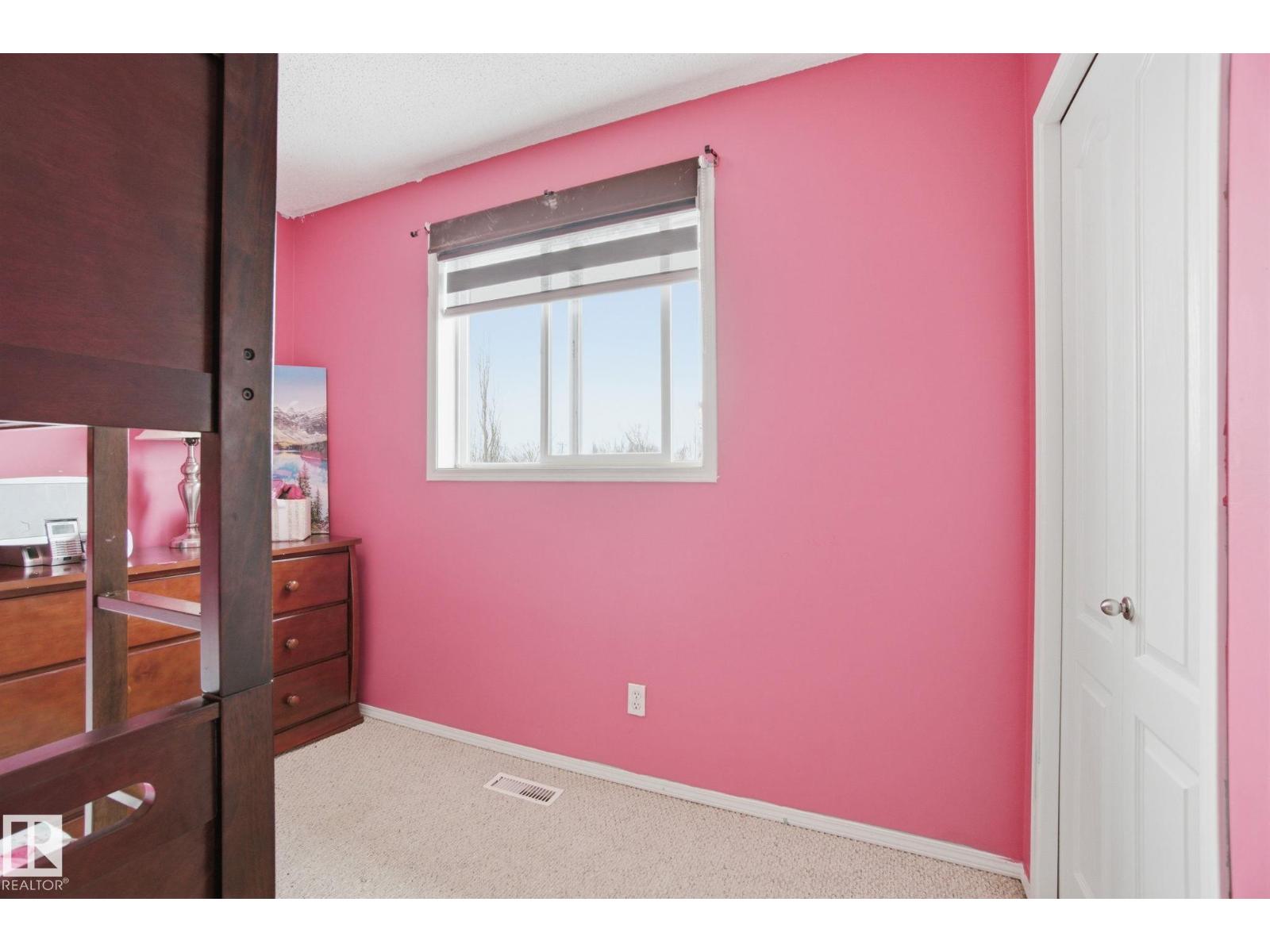 15736 141 ST NW, Edmonton