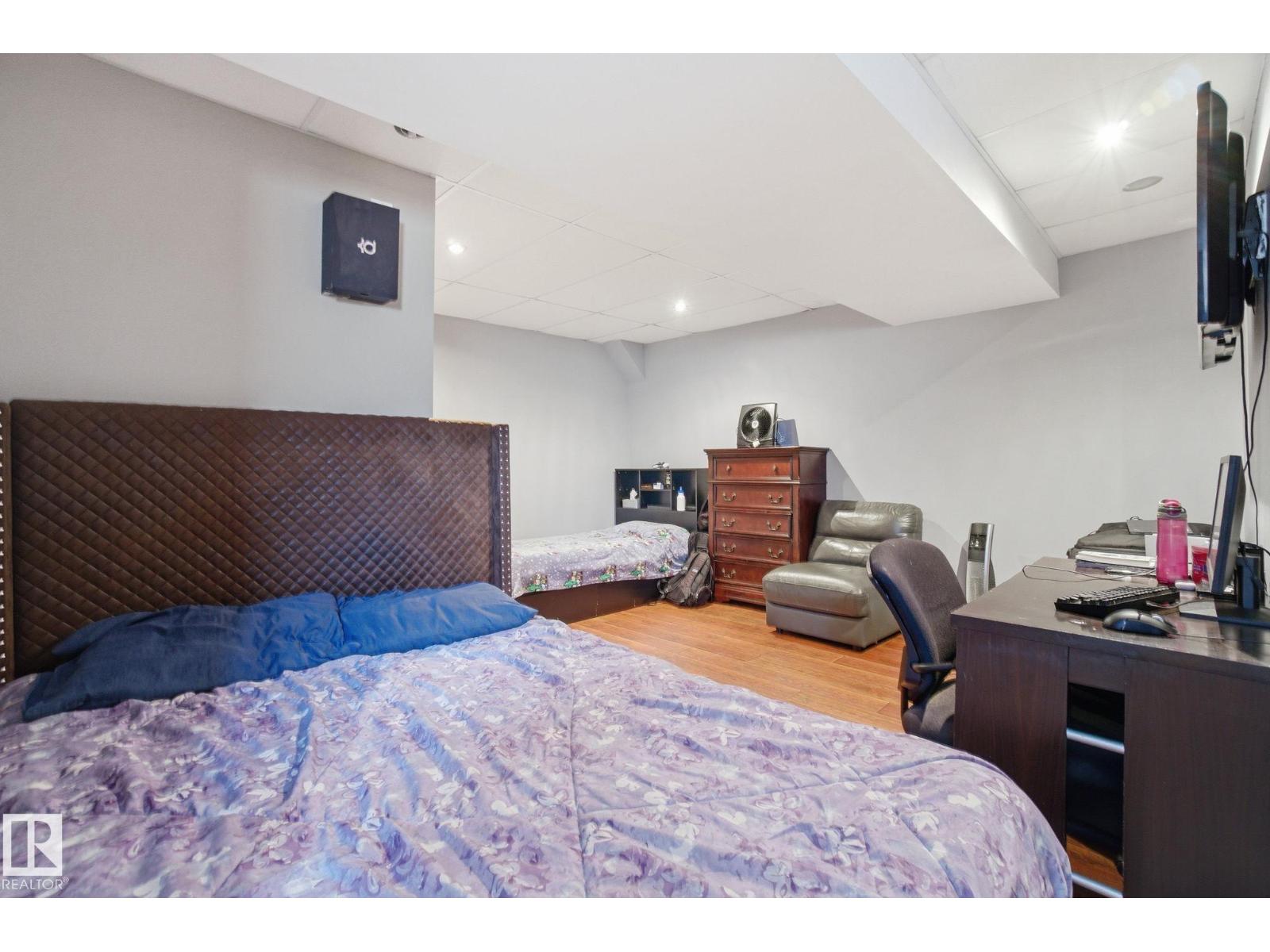 15736 141 ST NW, Edmonton