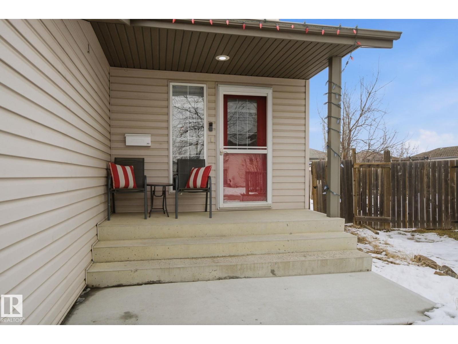 15736 141 ST NW, Edmonton