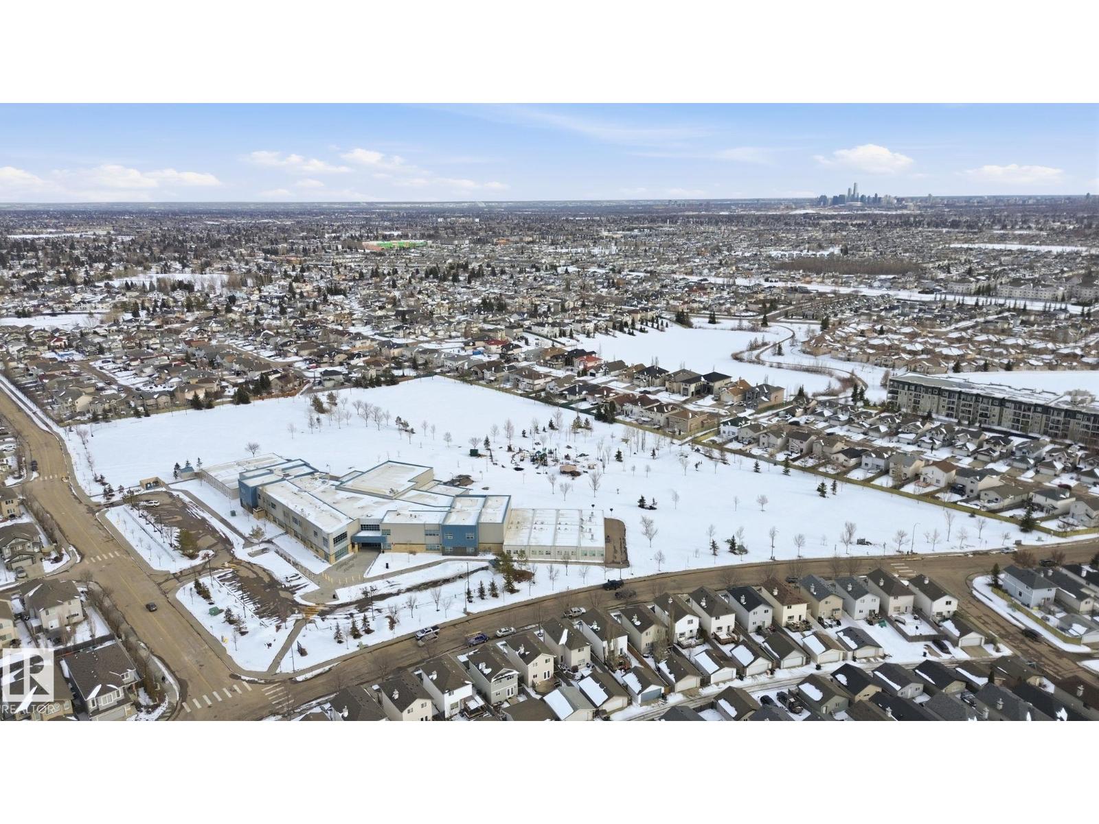 15736 141 ST NW, Edmonton