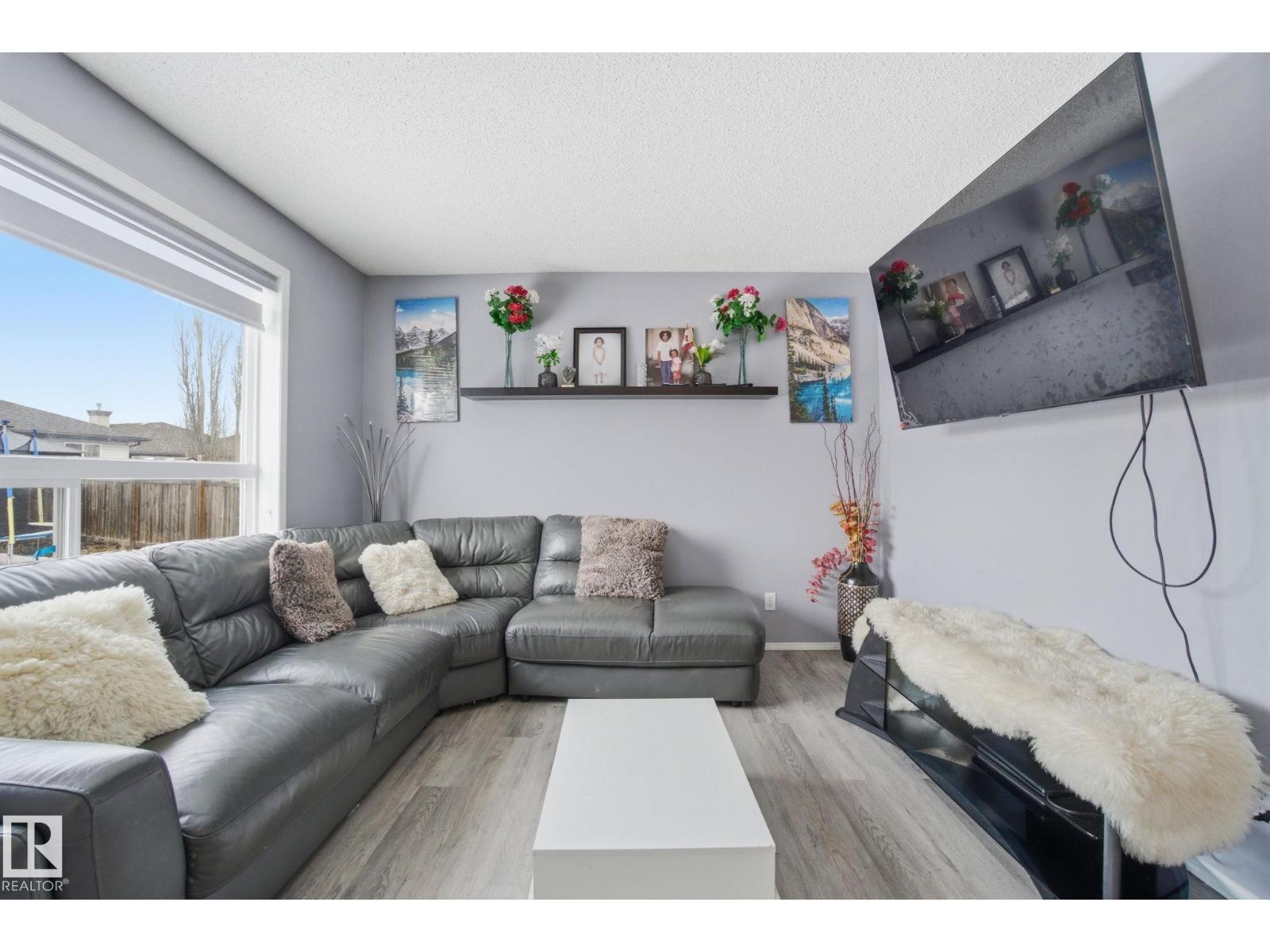 15736 141 ST NW, Edmonton