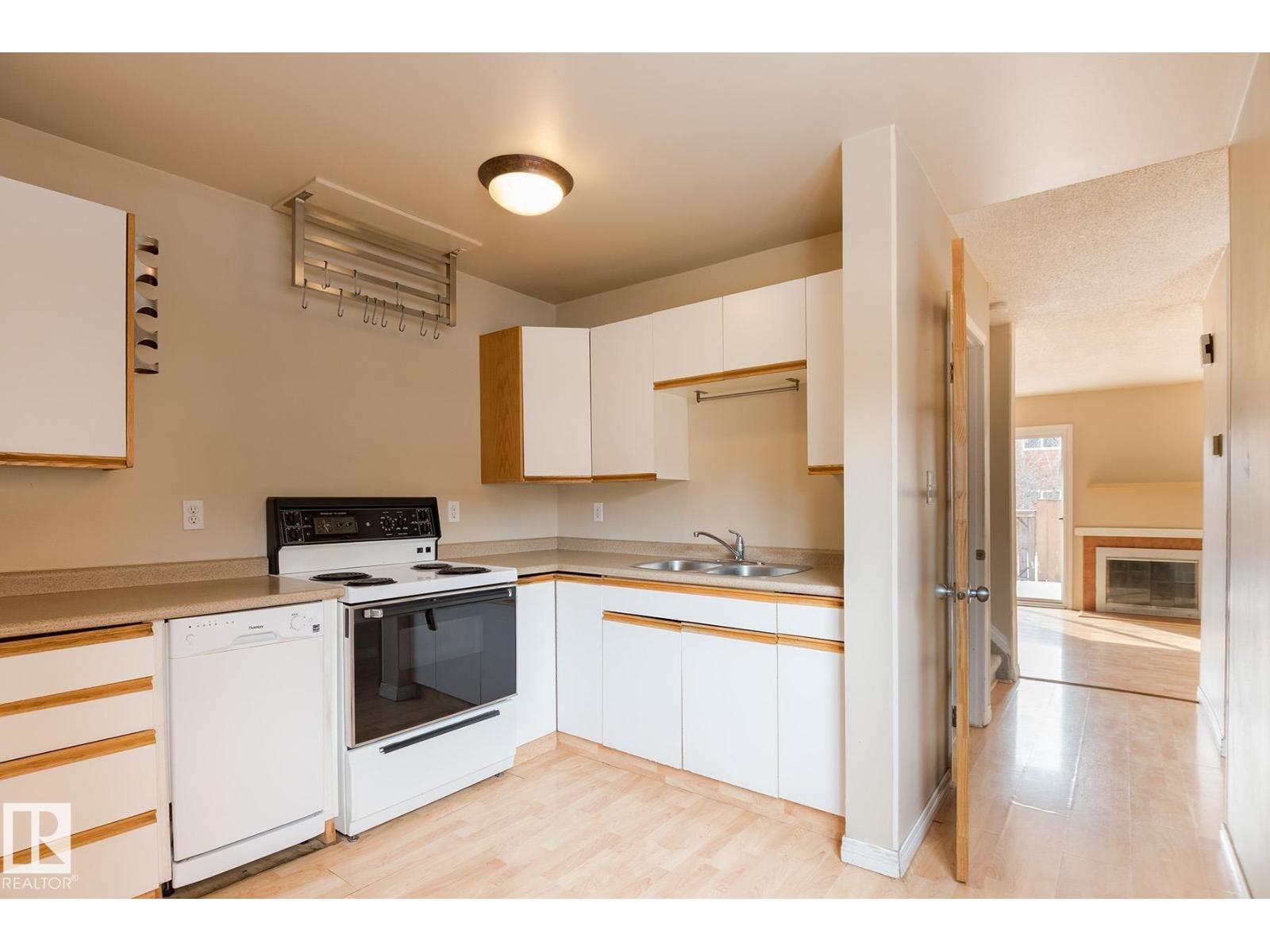 6096 MILL WOODS RD S NW, Edmonton