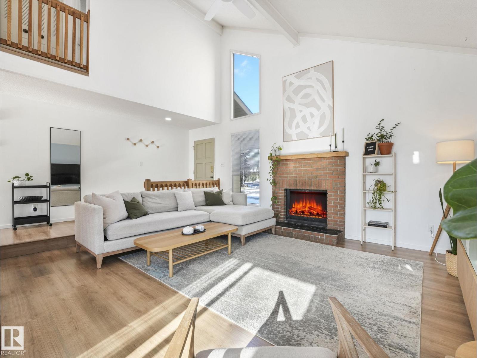 12219 25 AV NW, Edmonton