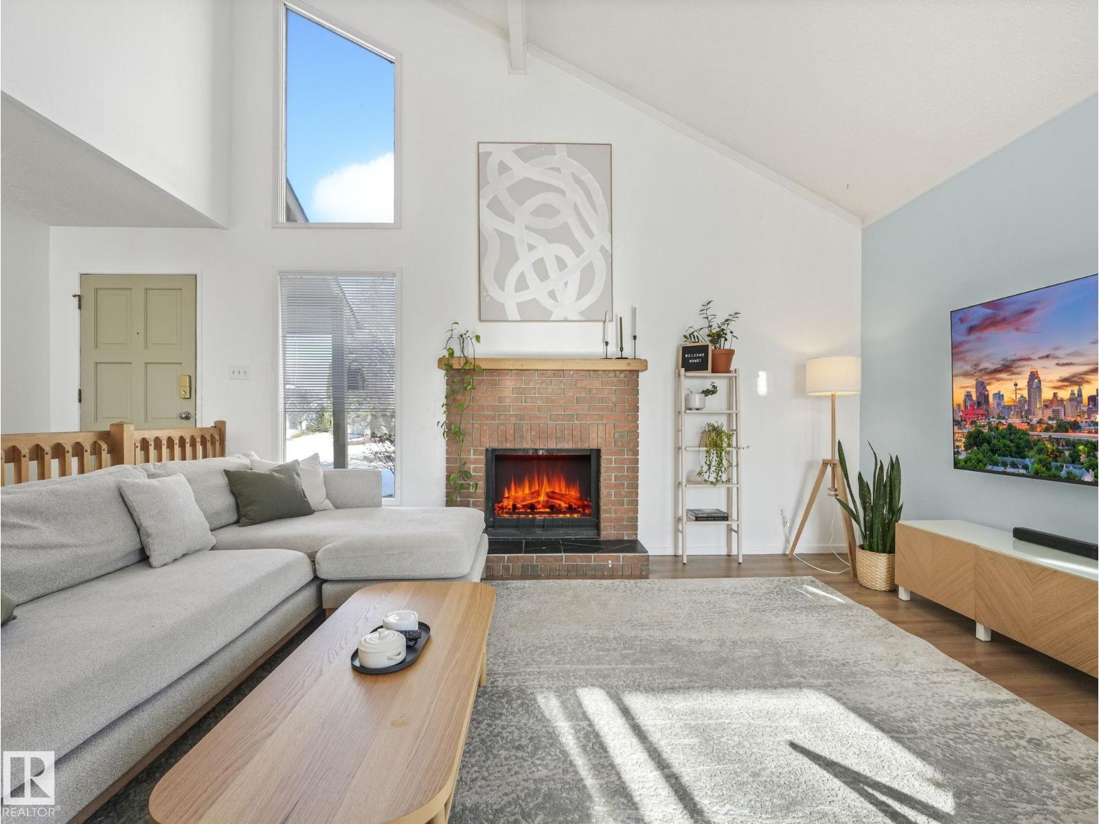 12219 25 AV NW, Edmonton