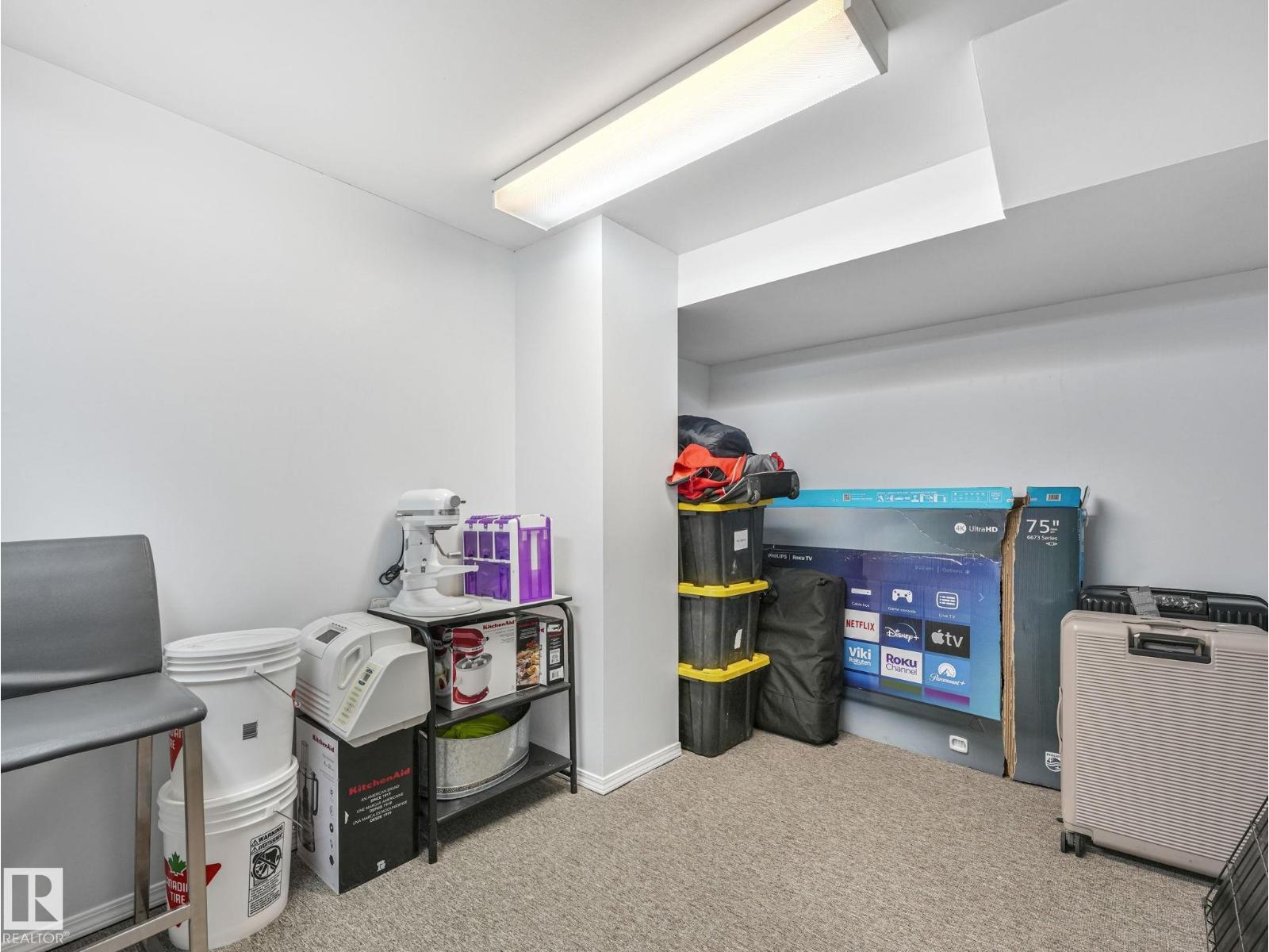 12219 25 AV NW, Edmonton