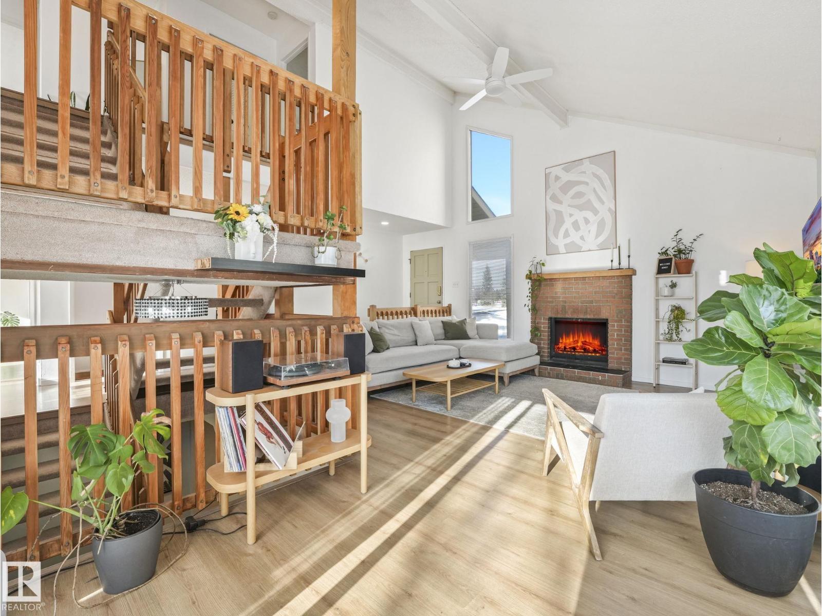 12219 25 AV NW, Edmonton