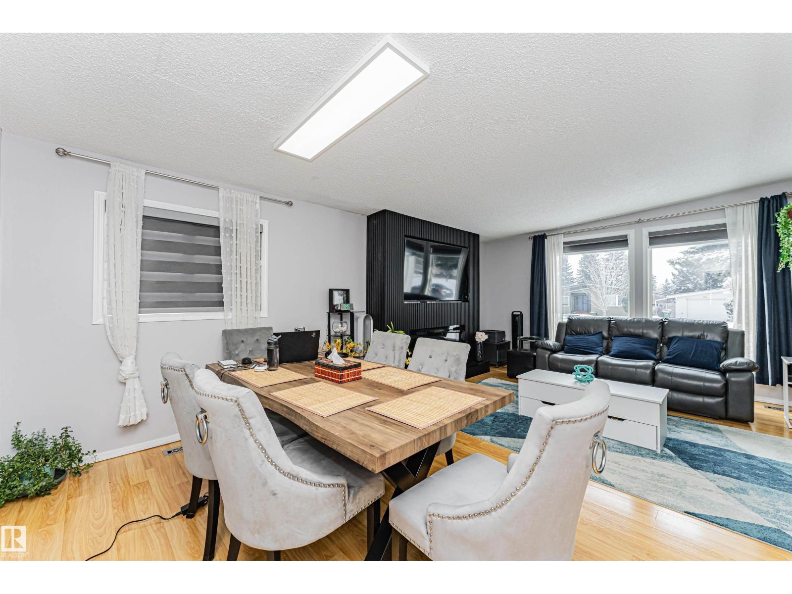 10412 39 AV NW, Edmonton